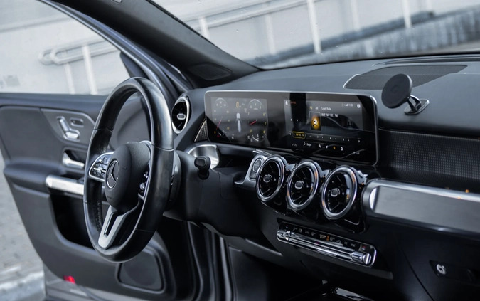 Mercedes-Benz GLB cena 169000 przebieg: 55057, rok produkcji 2020 z Ślesin małe 22